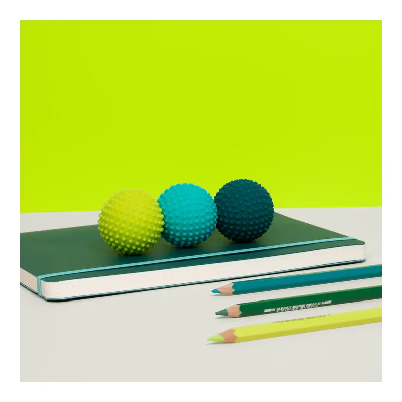 Speks Odds - Green Dots