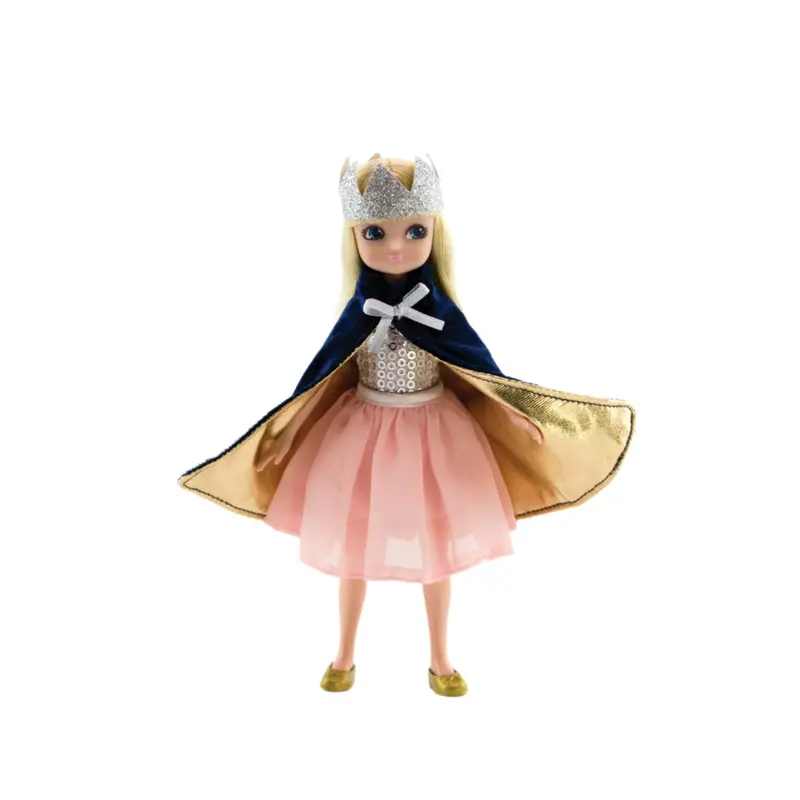 Lottie - Queen of the Castle